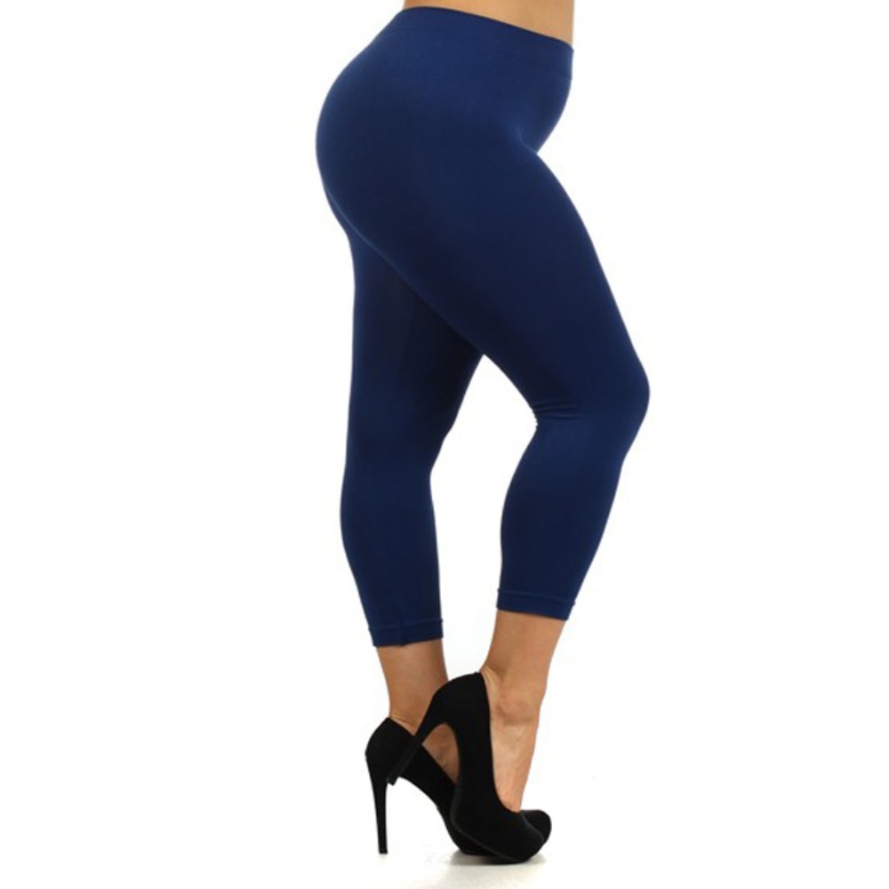 Plus Size  Navy Capri Leggings